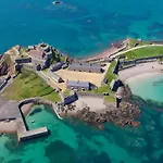 Hotel Old Court House St Aubin