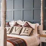 Hotel Old Court House 5*