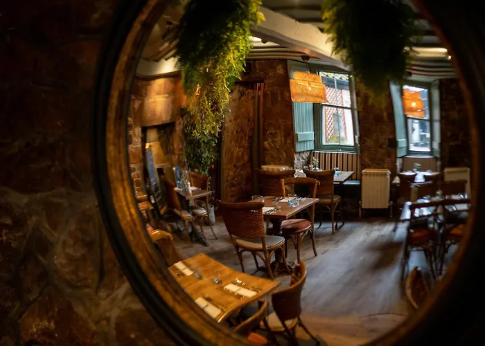 Old Court House Hotel