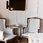 Old Court House Hotel 5*