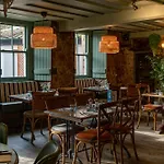 Hotel Old Court House