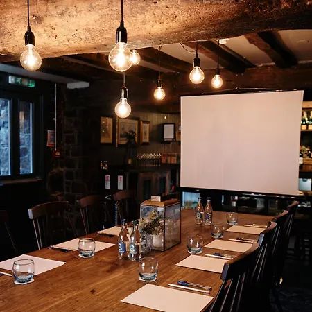 Old Court House Hotel