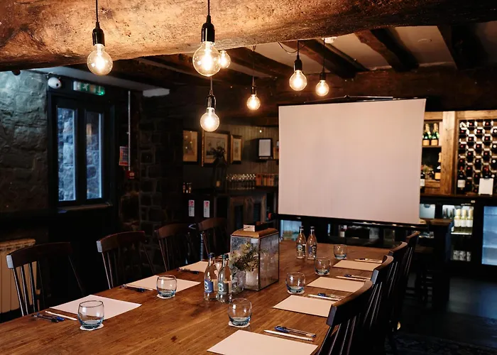 Old Court House Hotel