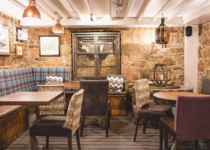 Old Court House Inn Hotel 5*